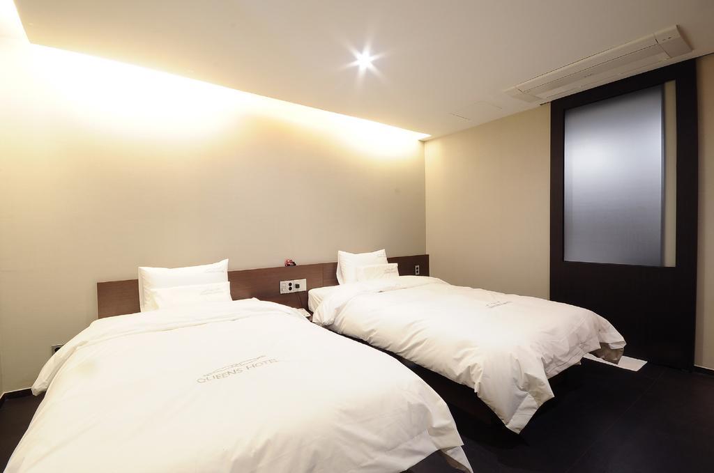 Queens Hotel Seomyeon Busan Buitenkant foto