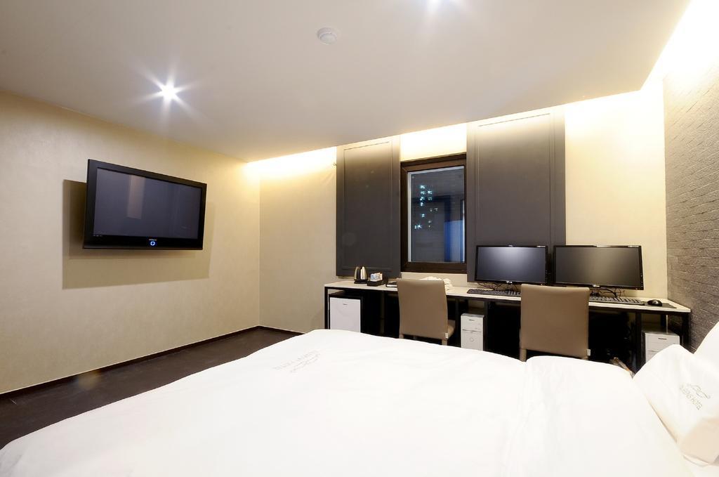 Queens Hotel Seomyeon Busan Buitenkant foto