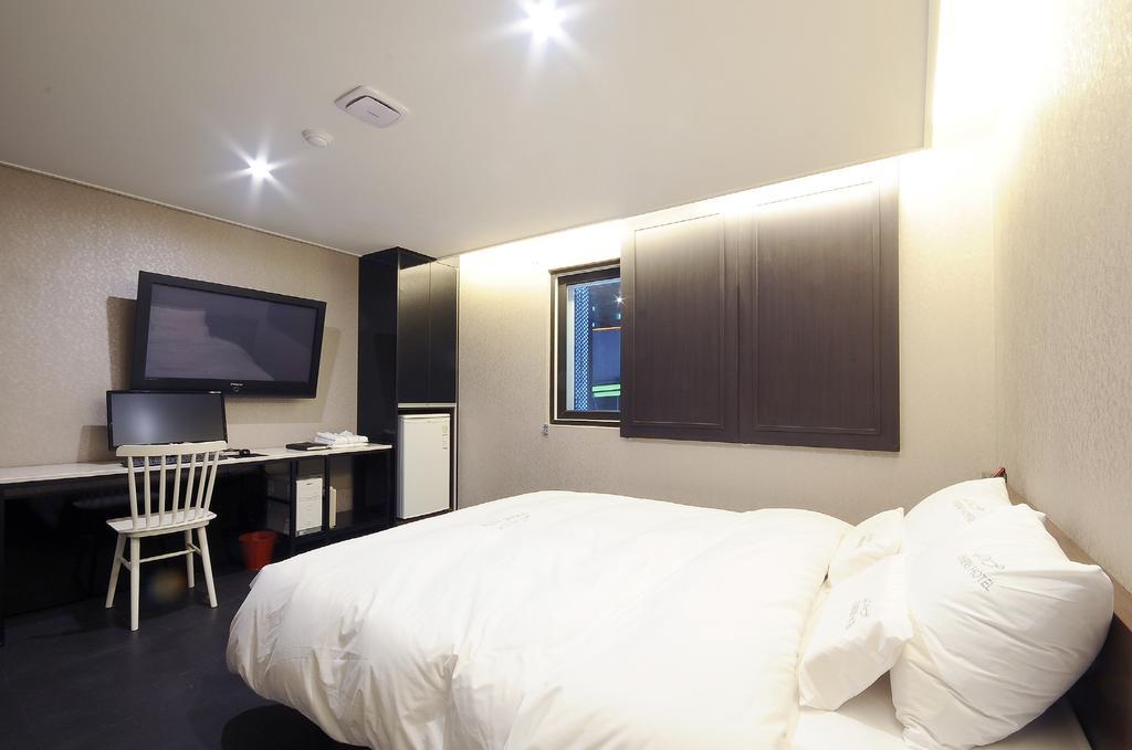 Queens Hotel Seomyeon Busan Buitenkant foto